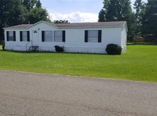 110 Doris St, Coushatta, LA 71019