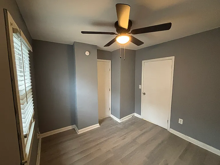 2510 Essex Ave — Photo 8