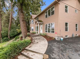 1155 Lakeshore Dr, Klamath Falls, OR 97601