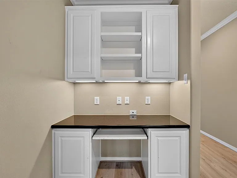 14519 Basalt Ln — Photo 16