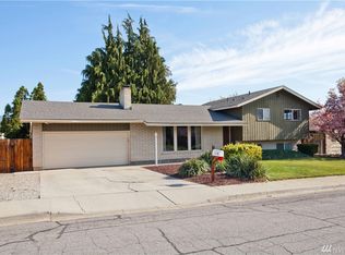 1524 3rd St, Wenatchee, WA 98801