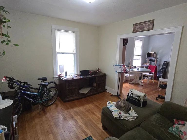 2443 N Bartlett Ave — Photo 10