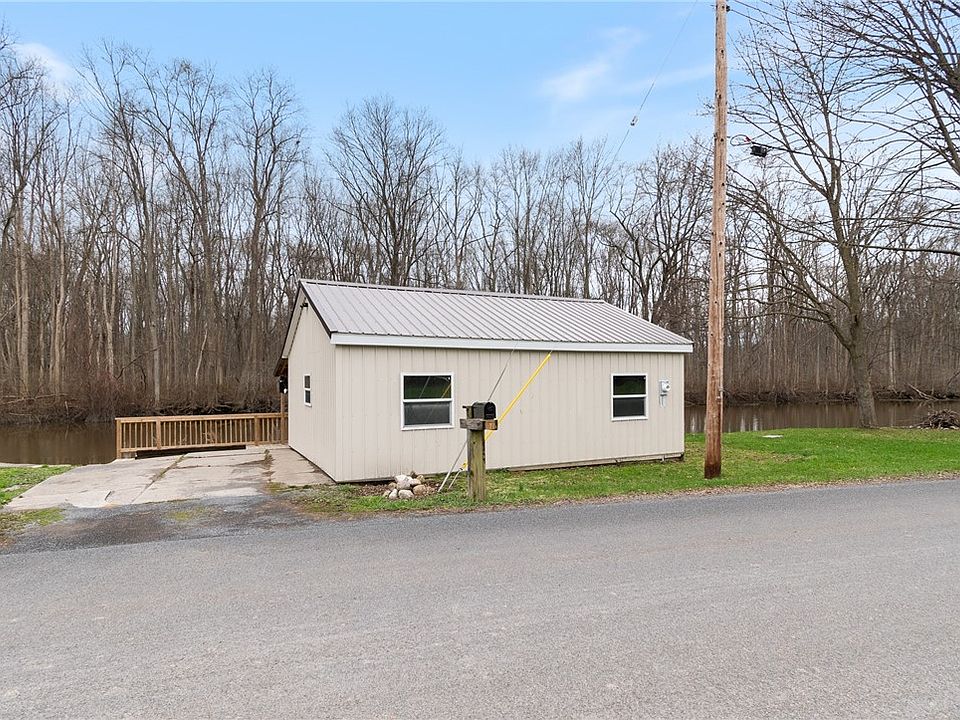 1st image of 1461 River Rd