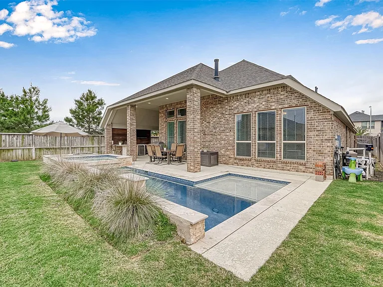 3510 Auburn Creek Cir — Photo 38