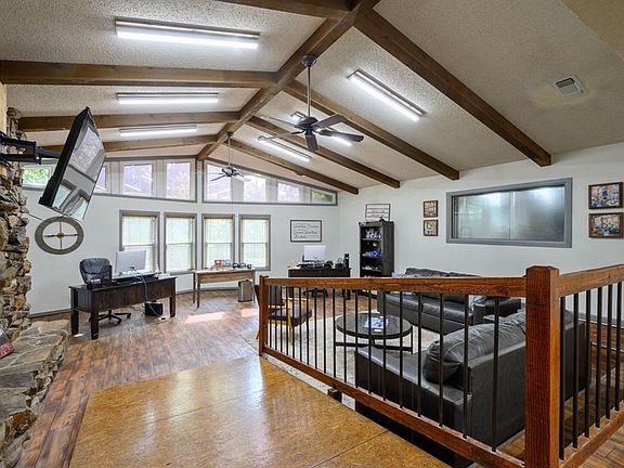 2nd image of 141 Wildwood Trl