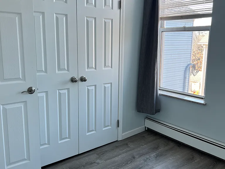 896 State St #3R — Photo 4