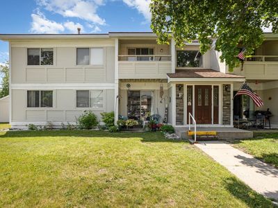 100 4th Ave APT F3, Tawas City, MI, 48763