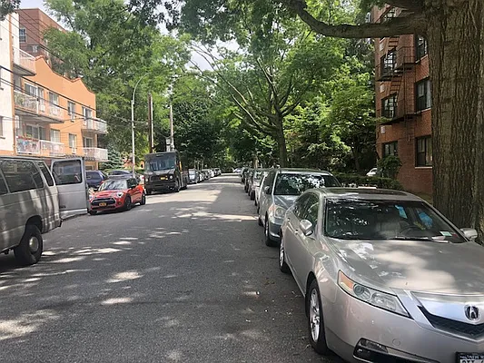 Rented by 18 REALTY | media 20