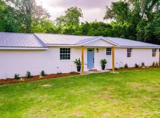 831 Gordon St, Blackshear, GA 31516