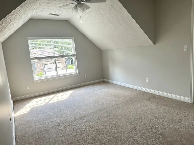 1303 Priscilla Dr — Photo 13