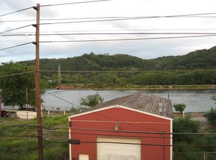 2 Chestnut St, Natrona Heights, PA 15065