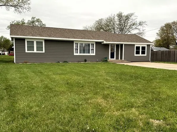 2622 P St, Belleville, KS 66935