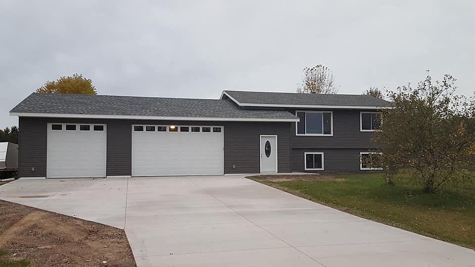 1st image of 37140 Fenway Ave