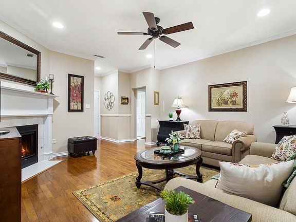 3rd image of 5401 Hollytree Dr APT 2001