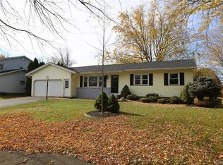 5 Davy Dr, Rochester, NY 14624