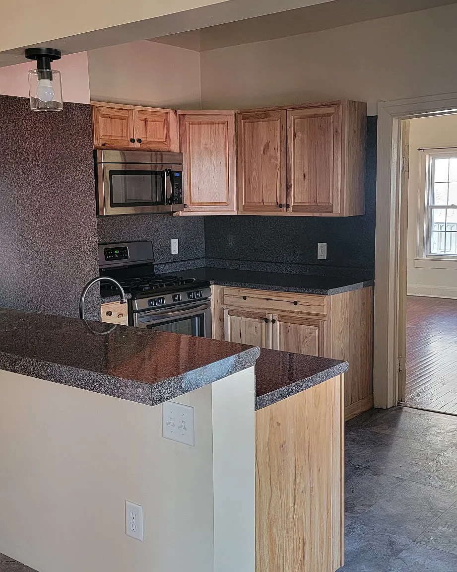 2 bed, $1,050 — Photo 1