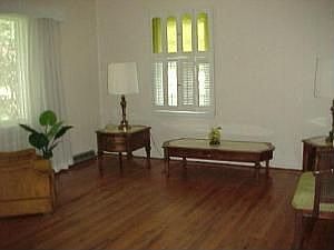 2nd image of 213 E Fullerton Ave