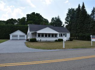1419 Hogan Rd, Webster, NY 14580