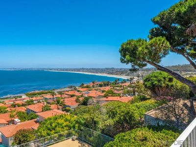 605 Palos Verdes Dr W, Palos Verdes Peninsula, CA, 90274
