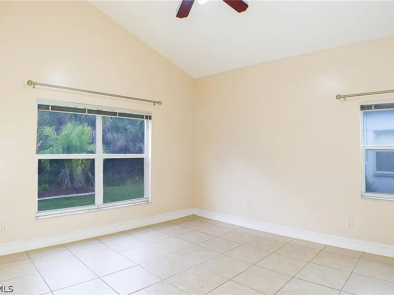 160 Lady Palm Dr — Photo 14