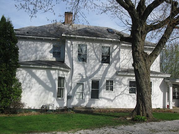 4th image of 415 E Monroe St