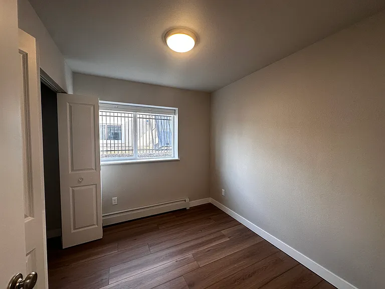 221 E 12th Ave #15 — Photo 11