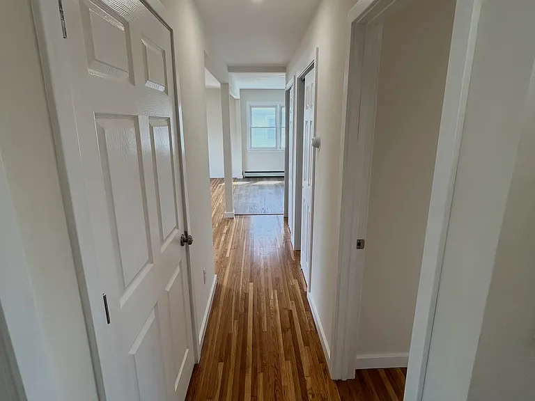 715 Tyler St #2 — Photo 4