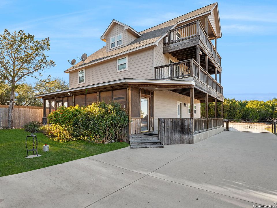1st image of 556 APOLLO DRIVE