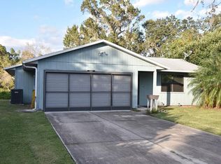 12447 Pine Glen Dr, Leesburg, FL 34788