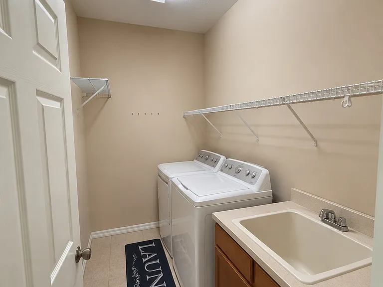 11505 52nd Ct E — Photo 15