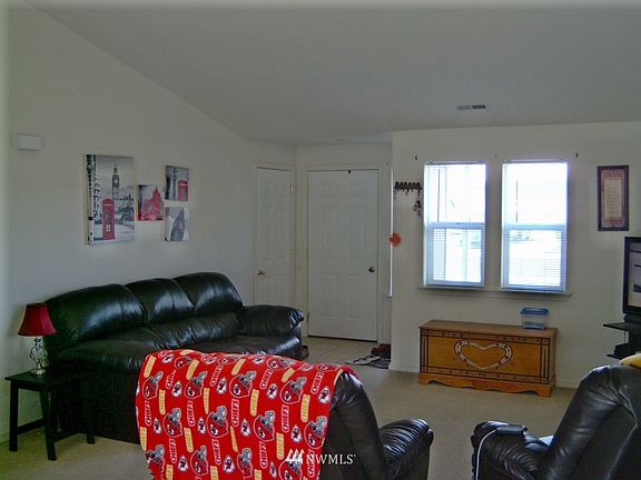 3rd image of 713 N Penrose Street
