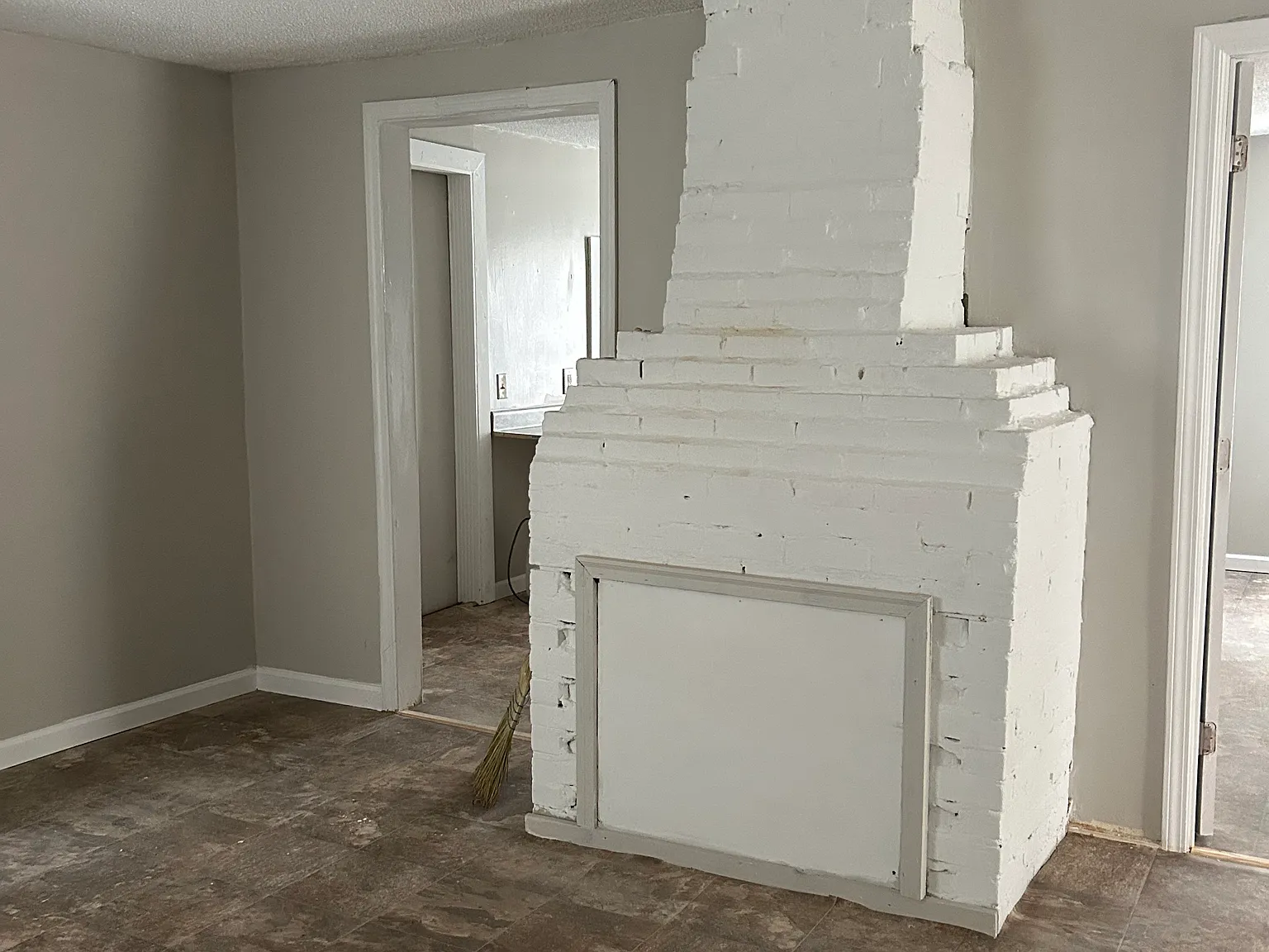 2 bed, 917 sqft, $780 — Photo 4