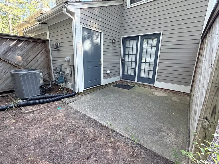 33 Forest Green Dr — Photo 10