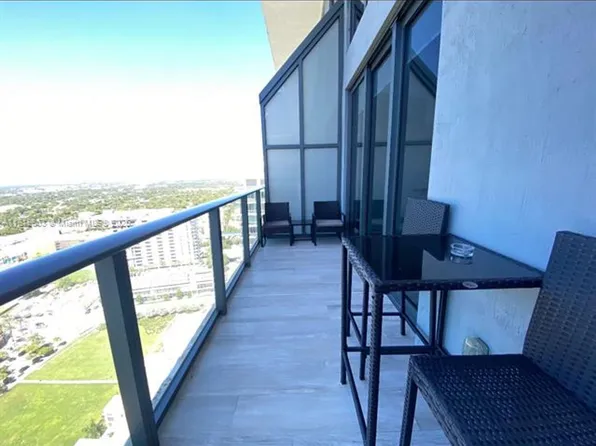 121 NE 34th St #Penthouse 3212, Miami, FL 33127