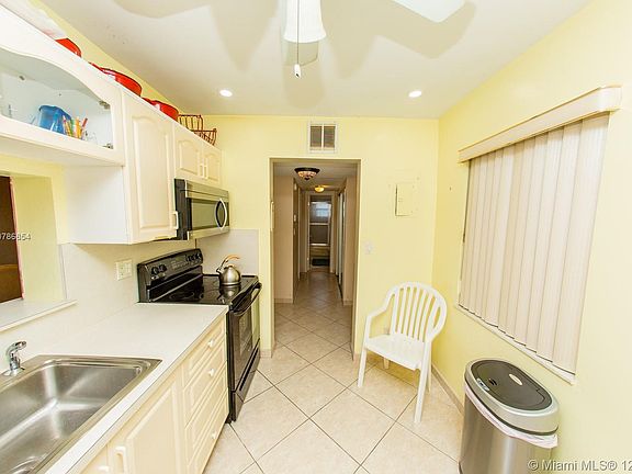4th image of 4000 NW 44th Ave APT 101