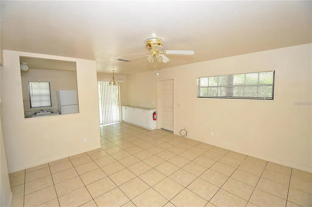 3 bed, 2.0 bath, 960 sqft, $1,650 — Photo 4