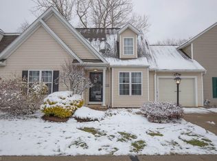 1135 Glencove Cmns, Brunswick, OH 44212