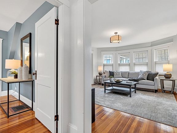 4th image of 15 Boardman Ave