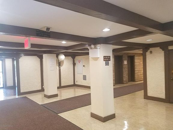 4th image of 2 Elmwood Park Dr APT 529