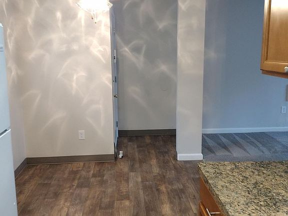 3rd image of 19705 SW Boones Ferry Rd APT 20