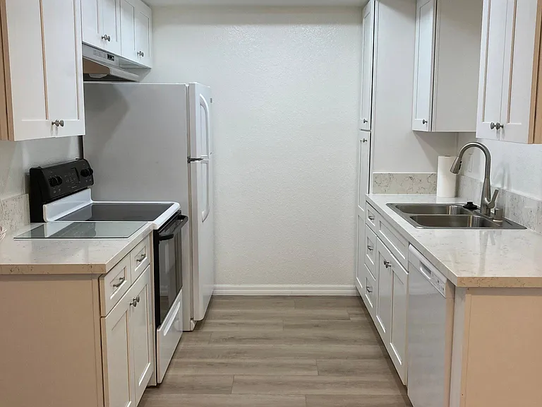 10202 Black Mountain Rd — Photo 1