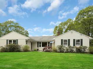 23 Peck Rd, Mount Kisco, NY 10549