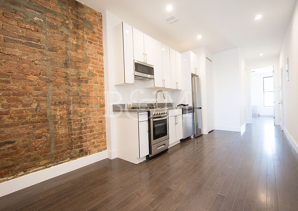 1st image of 719 Henry St APT 2L