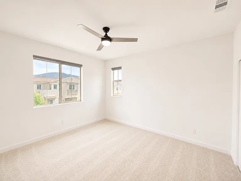586 Gateway Ln — Photo 26