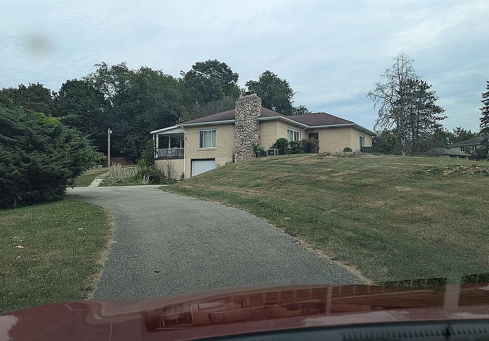686 Lincoln Ave, Bentleyville, PA 15314 Zillow