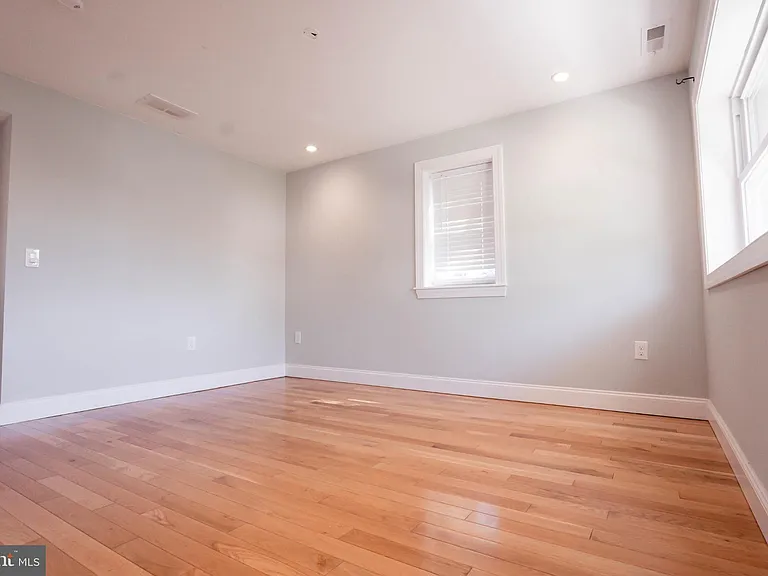 42 Grandview Dr — Photo 12
