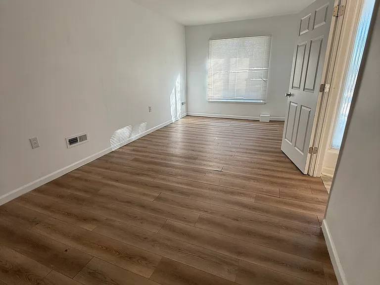 1440 W Square Lake Rd — Photo 14