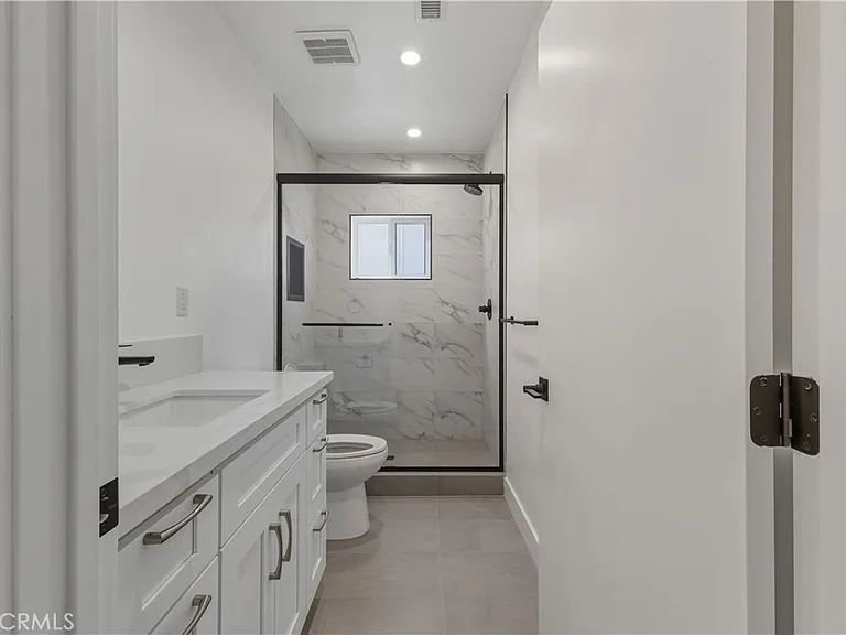 14165 Erwin — Photo 17