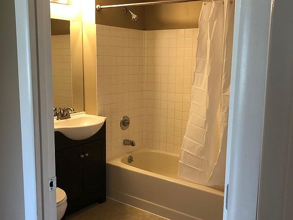 5th image of 39471 Jefferson Ave #1