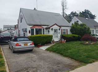 103 Peninsula Blvd, Valley Stream, NY 11581